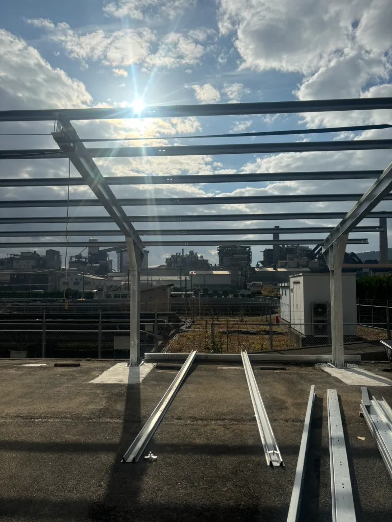 Carport năng lượng mặt trời một cột