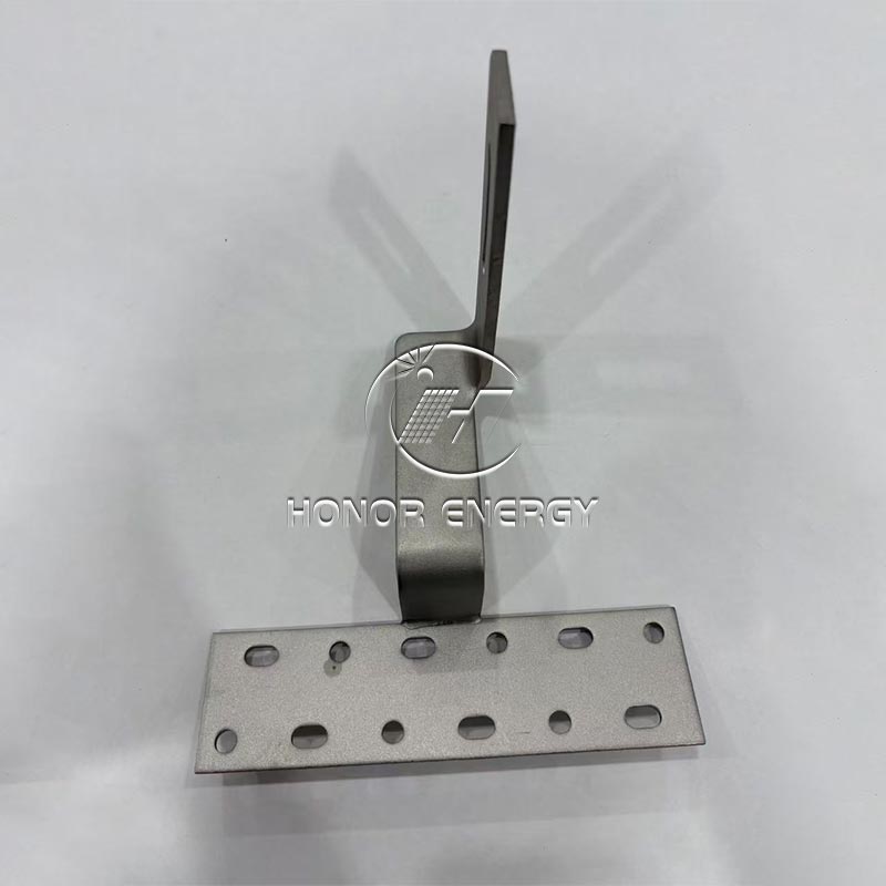 Móc mái năng lượng mặt trời